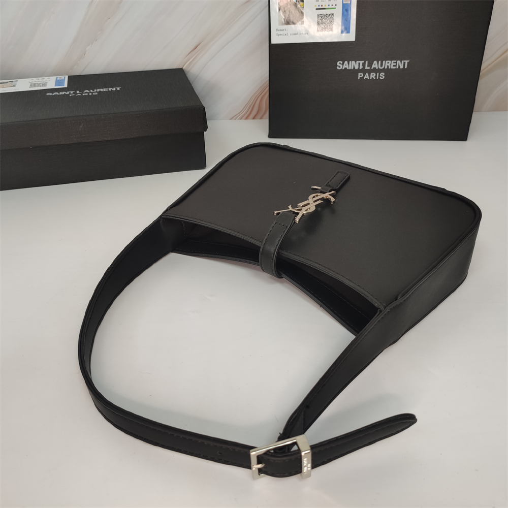 Replica Saint Laurent Cassandra  Le 5 à 7 Hobo Bag