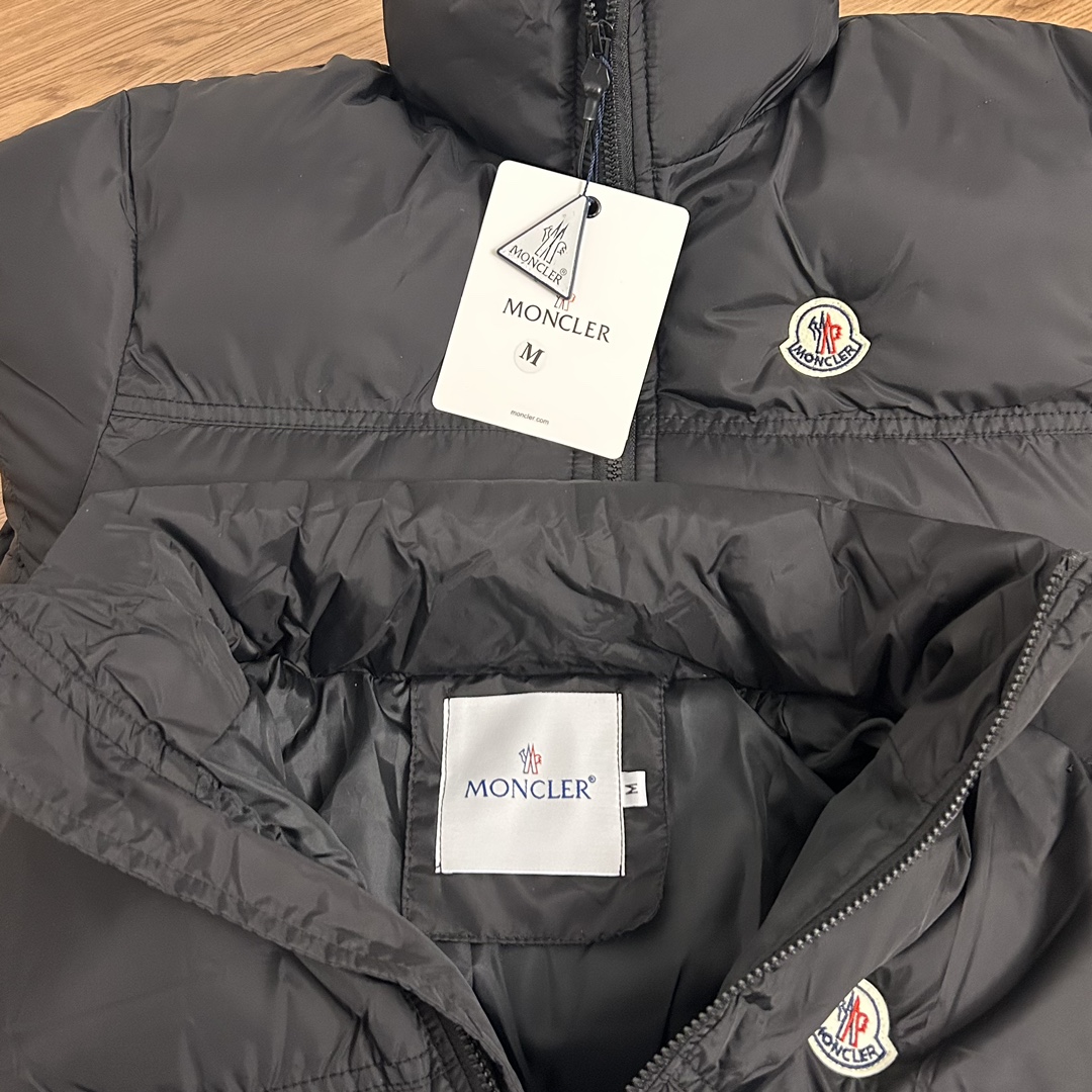 High quality Moncler chlothes