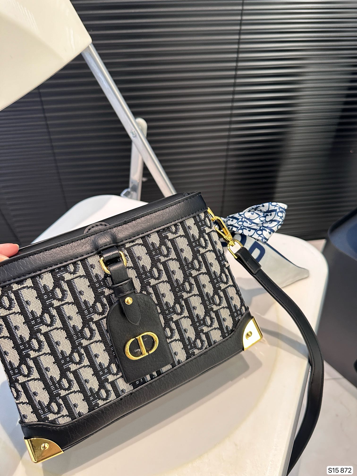 Replica Dior 30 Montaigne Bag