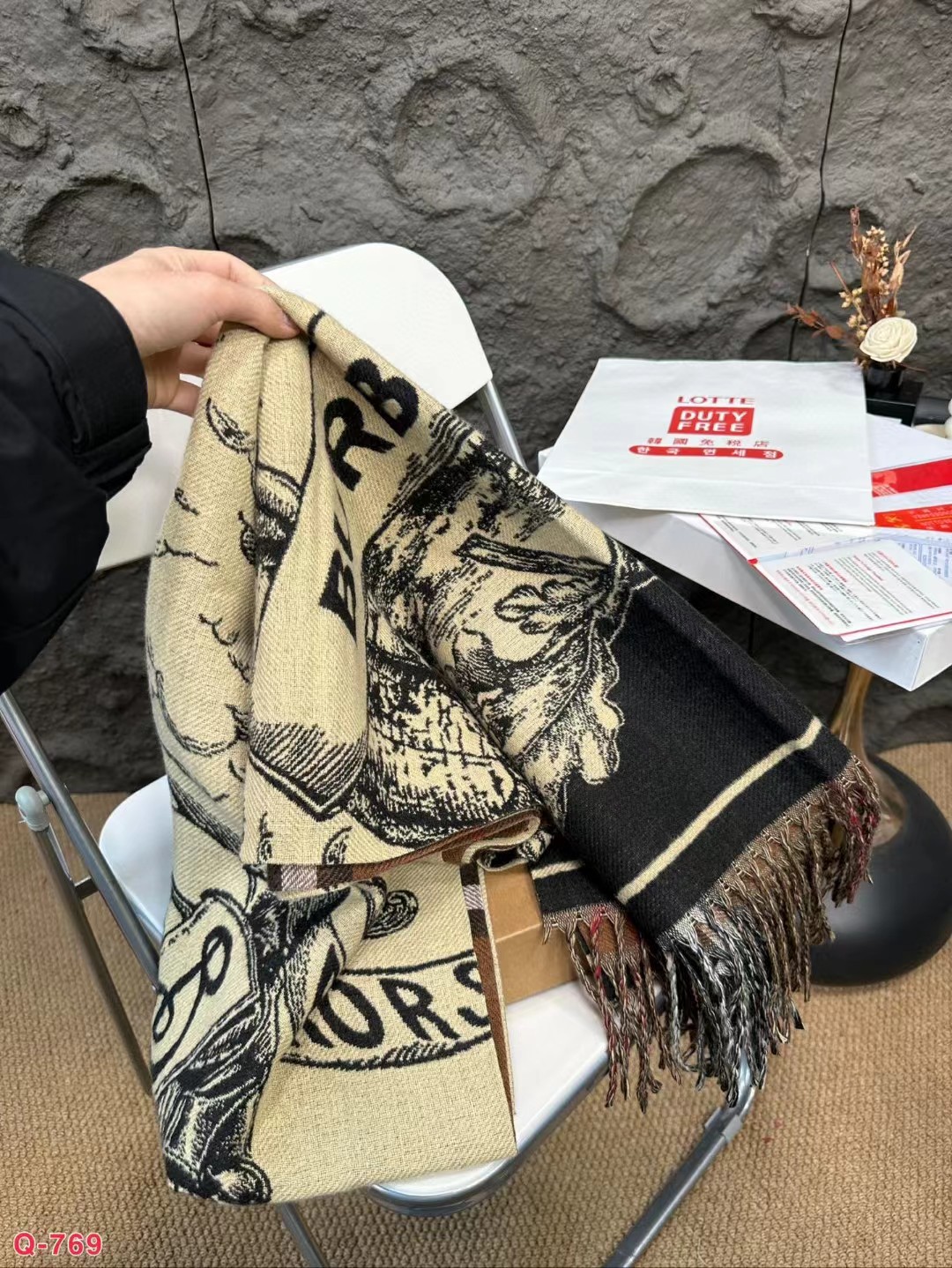 Replica Burberry Check Cashmere Scarf