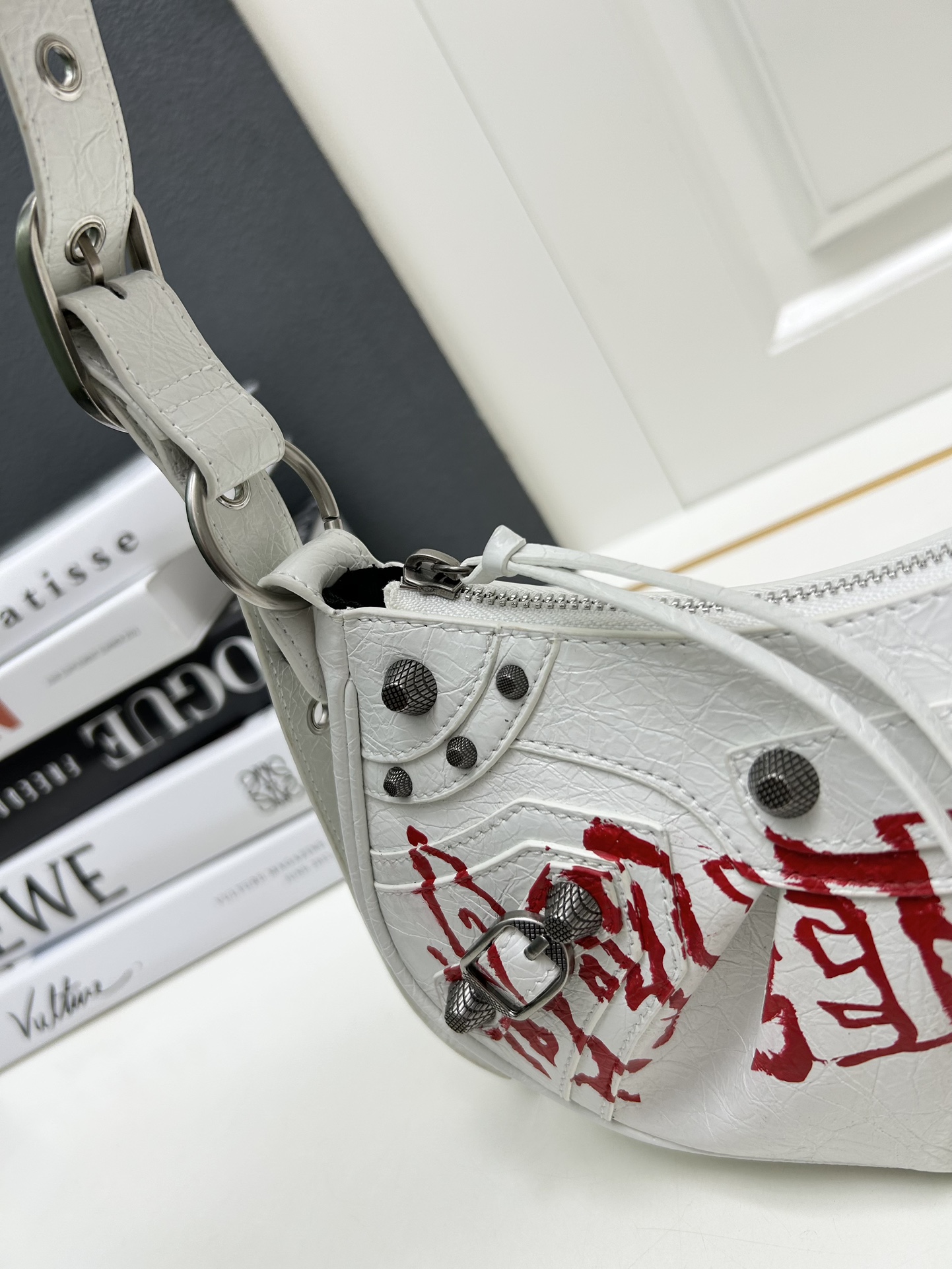 Balenciaga Le Cagole armpit