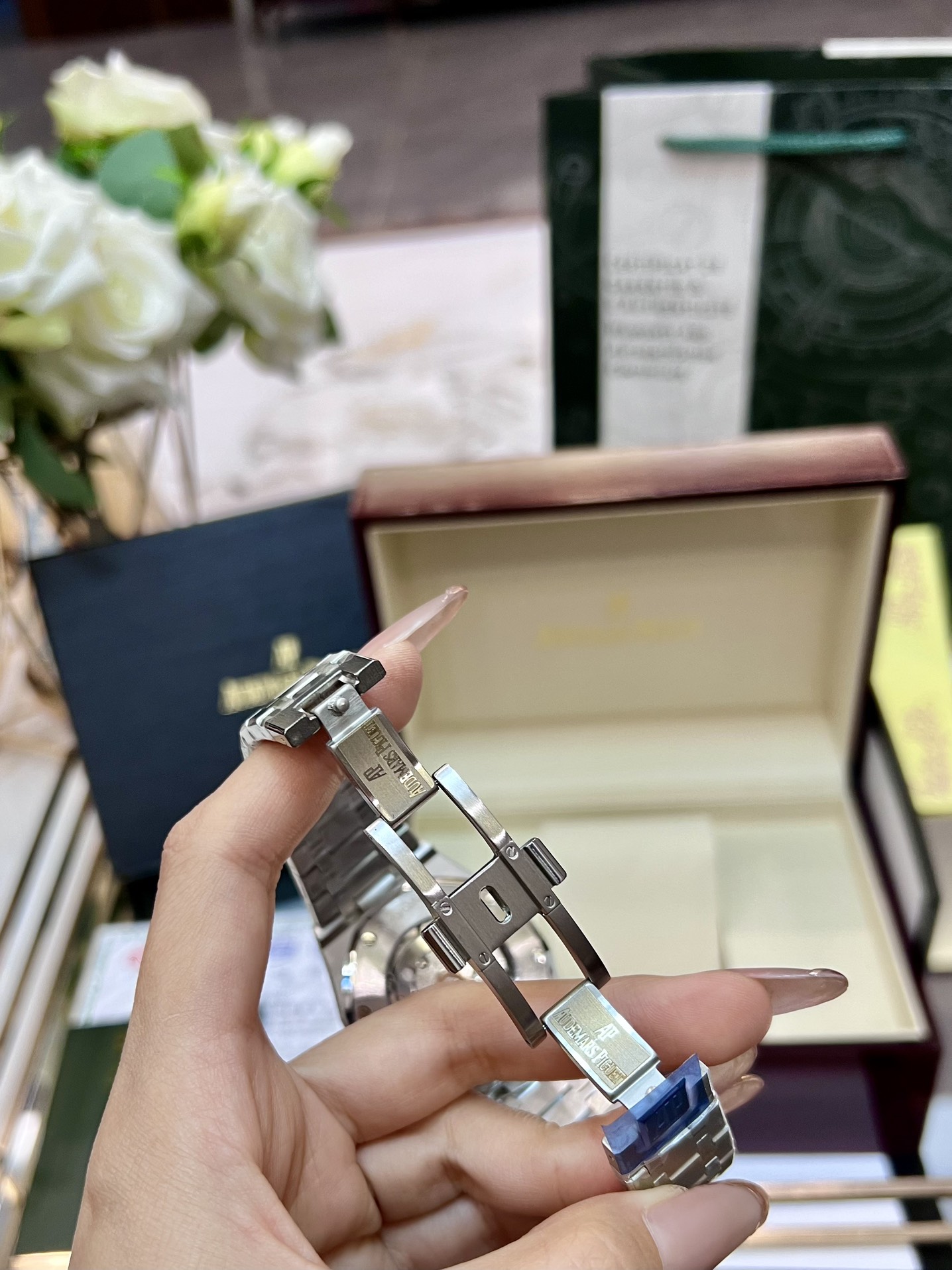 Replica Audemars Piguet Royal Oak Grey