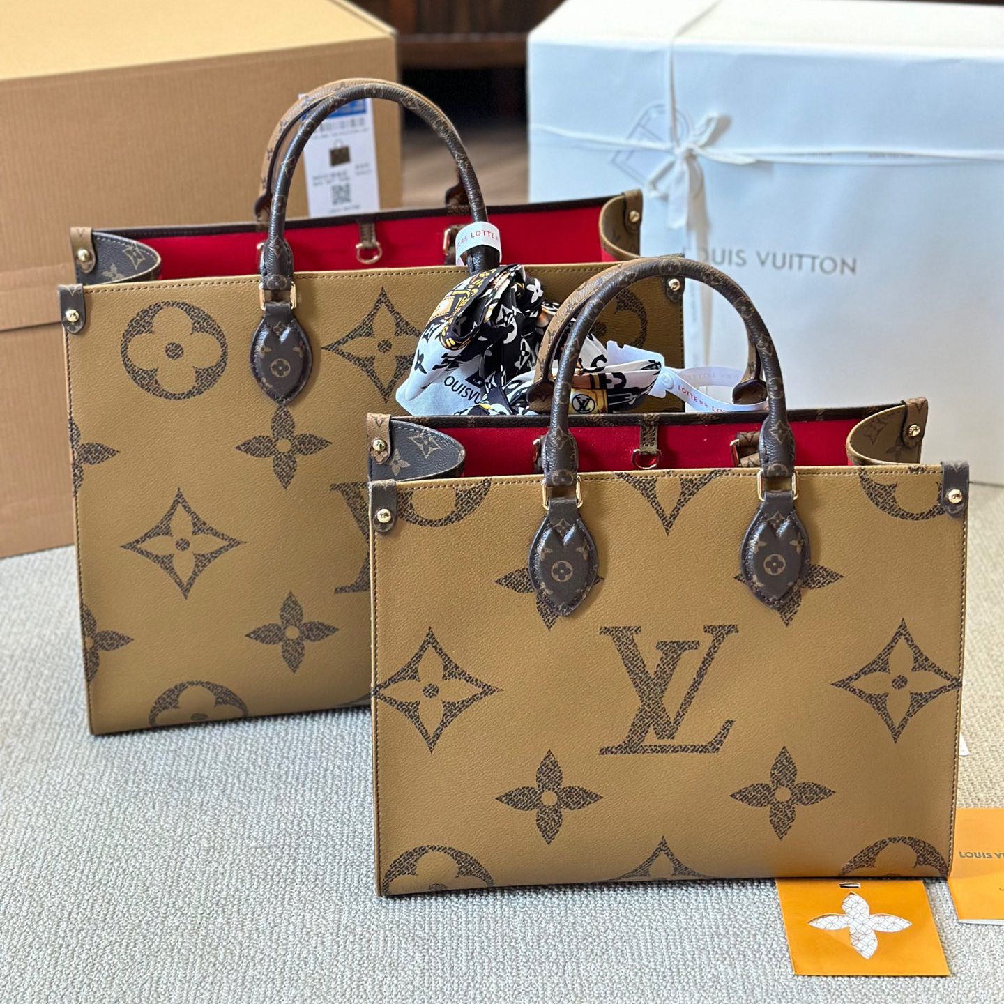 High quality original LV A/B onthego TOTE bag