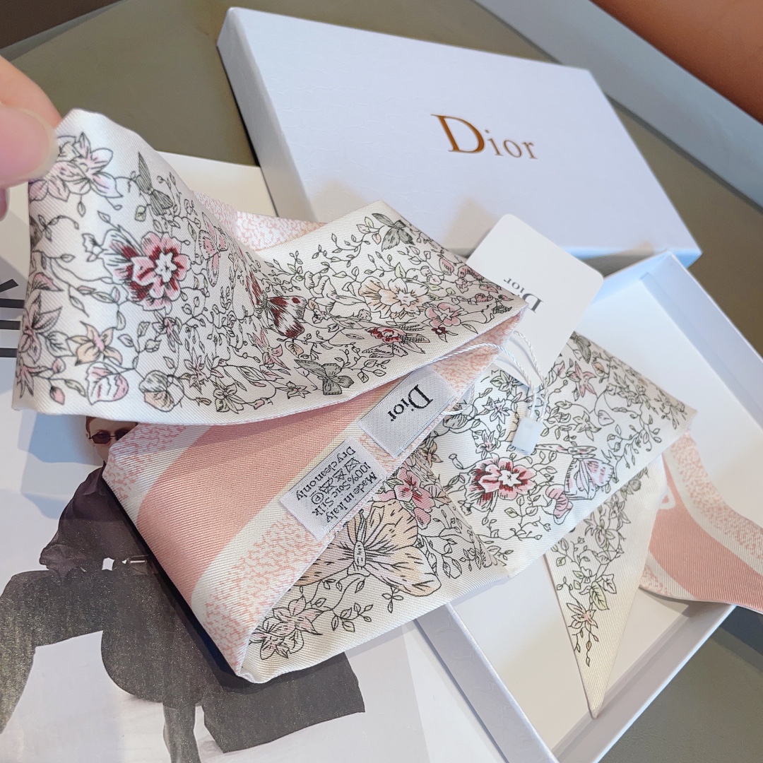 Replica Dior Fashion silk scarf