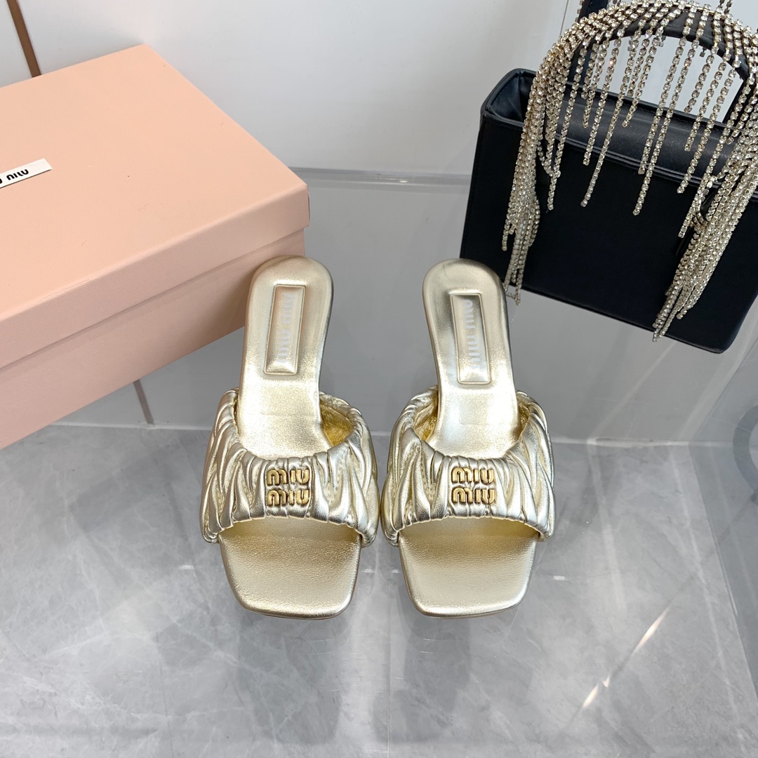 High-quality Miumiu 2024ss Sheepskin sandals