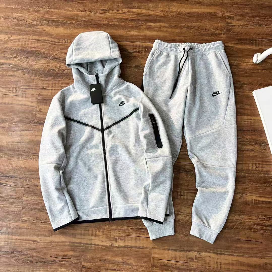 NIKE TECH FLEECE sportswear