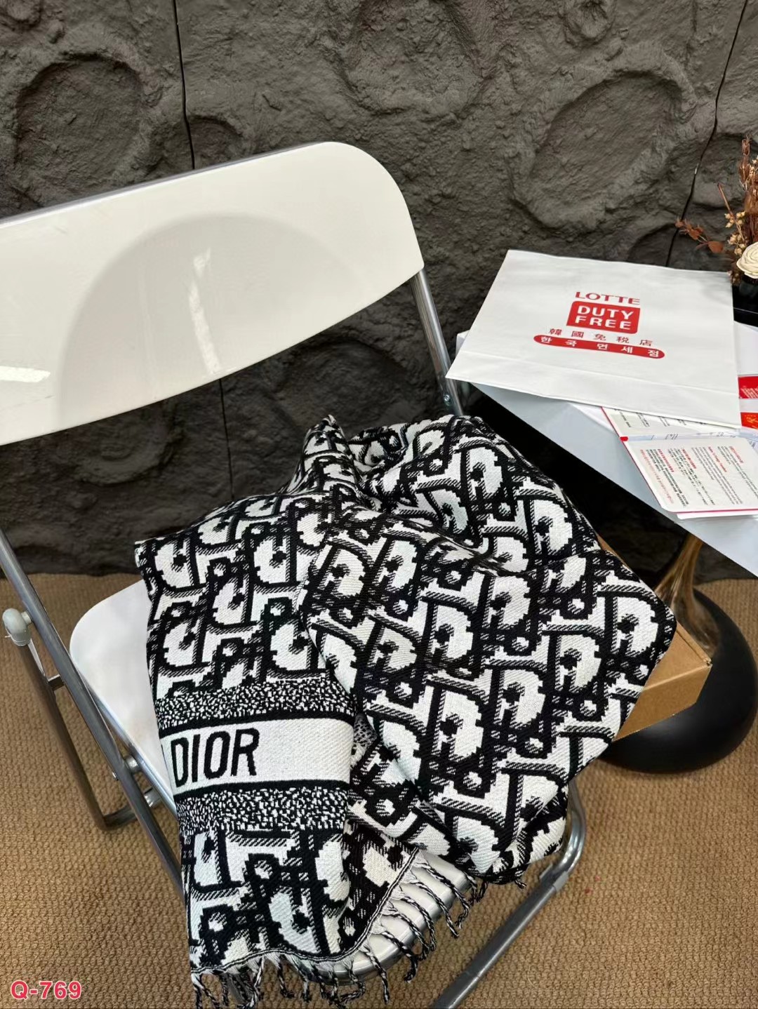 Replica Dior Women Oblique Cashmere Black Scarf