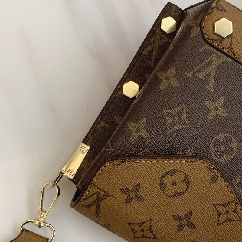 LV Mobile phone makeup bag