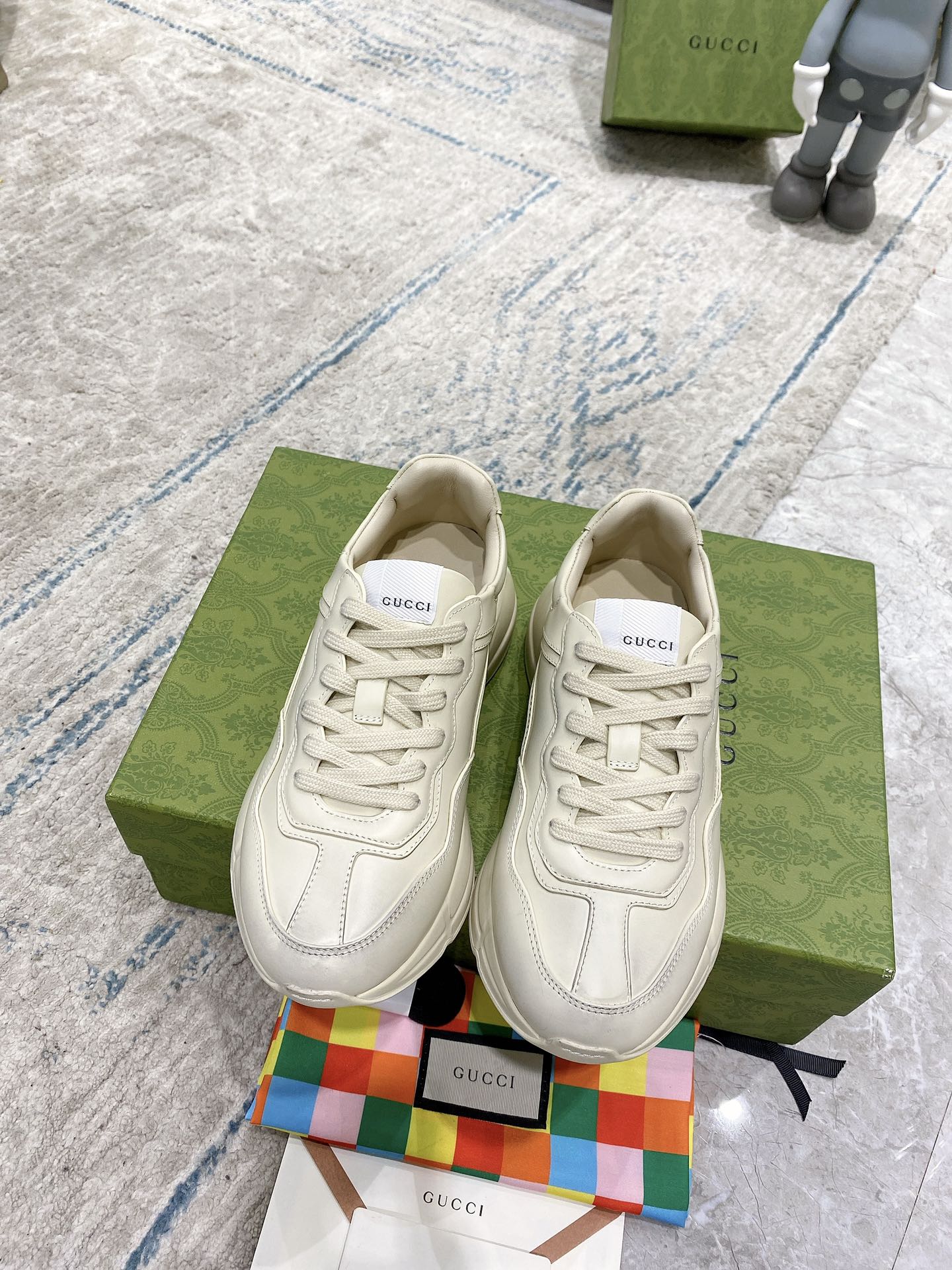 Gucci sneakers