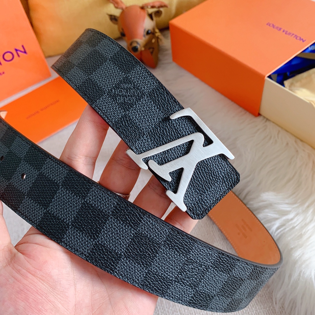 LV Steel buckle belt