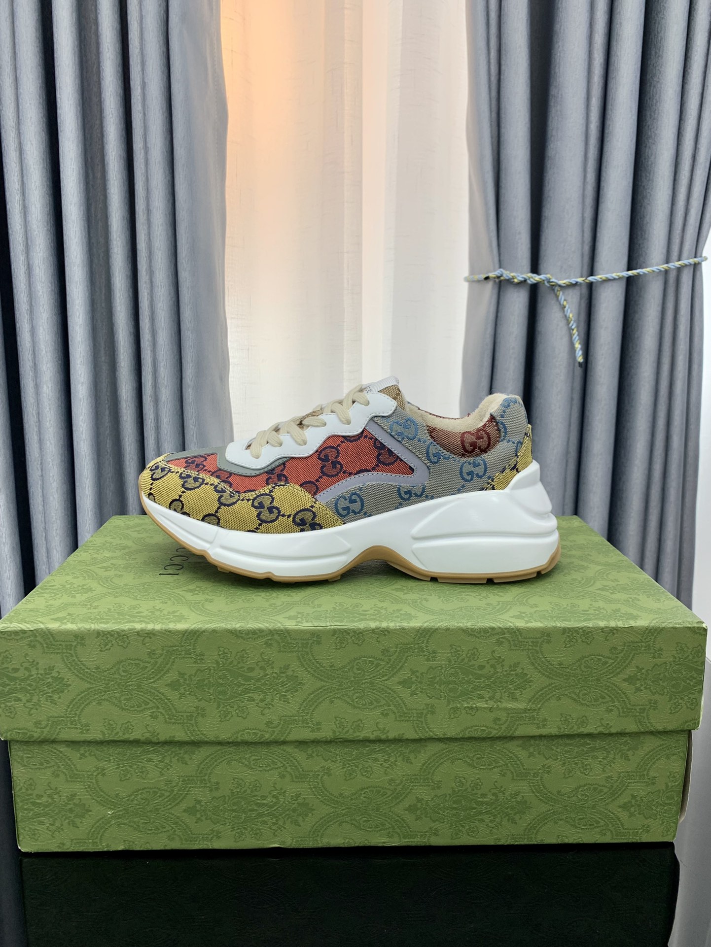 Gucci sneakers