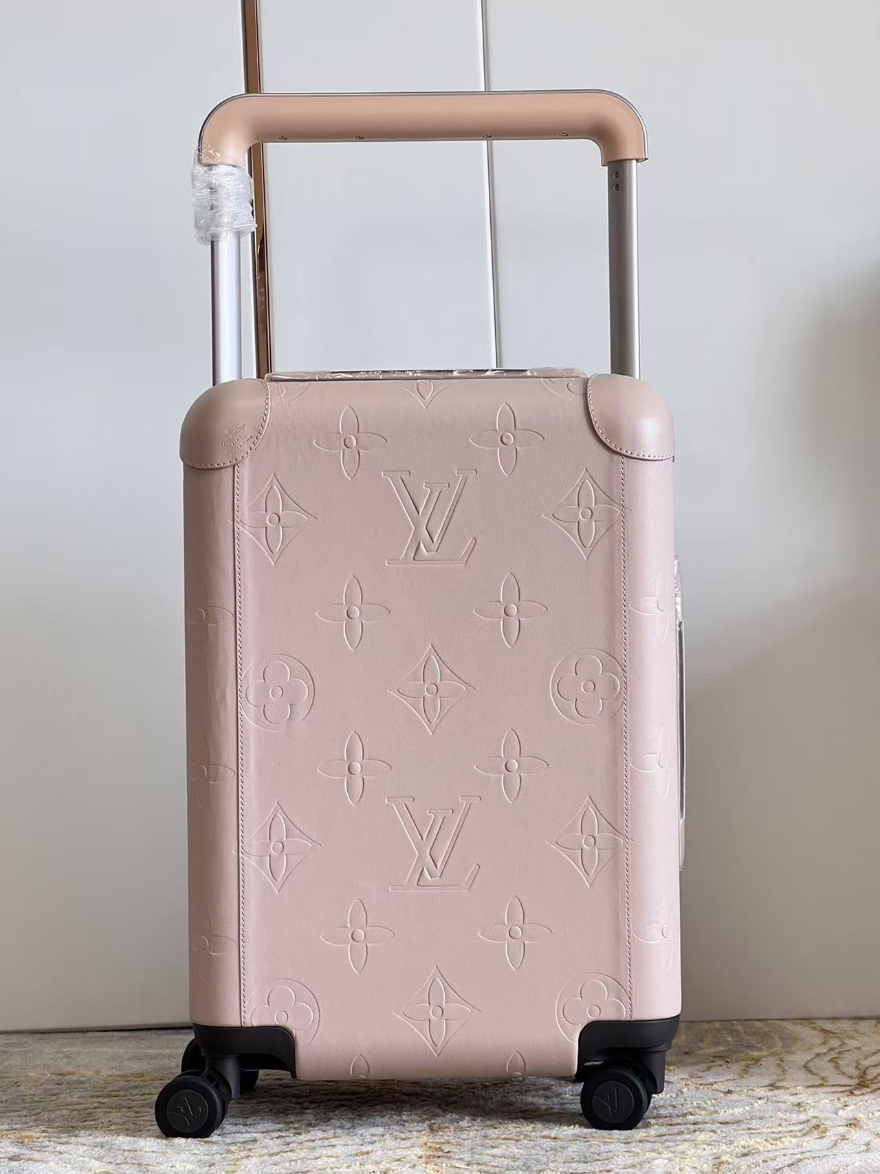LV HORIZON suitcase