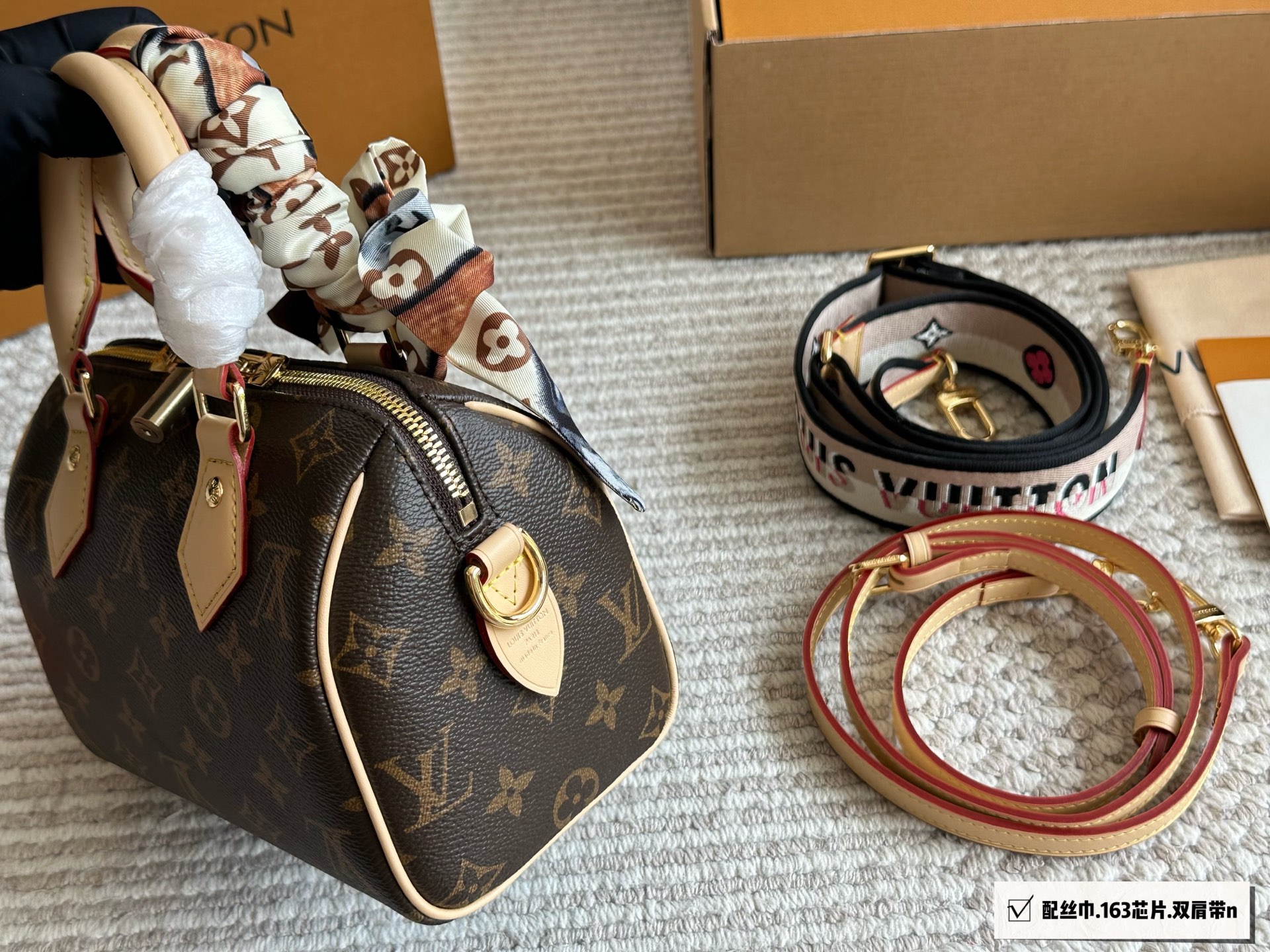 LV Speedy20 pillow bag high quality
