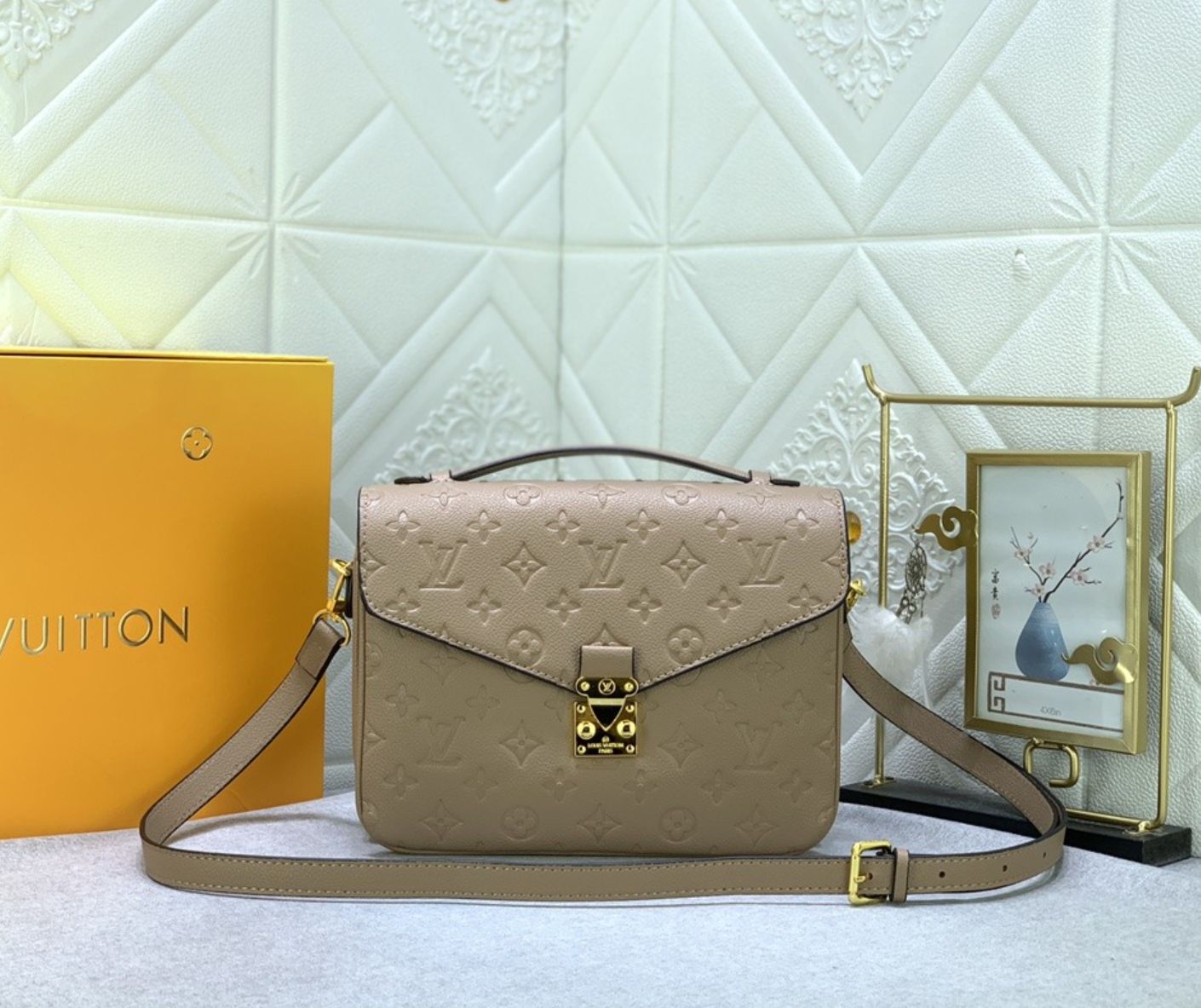 LV Pochette Métis Monogram Empreinte bag