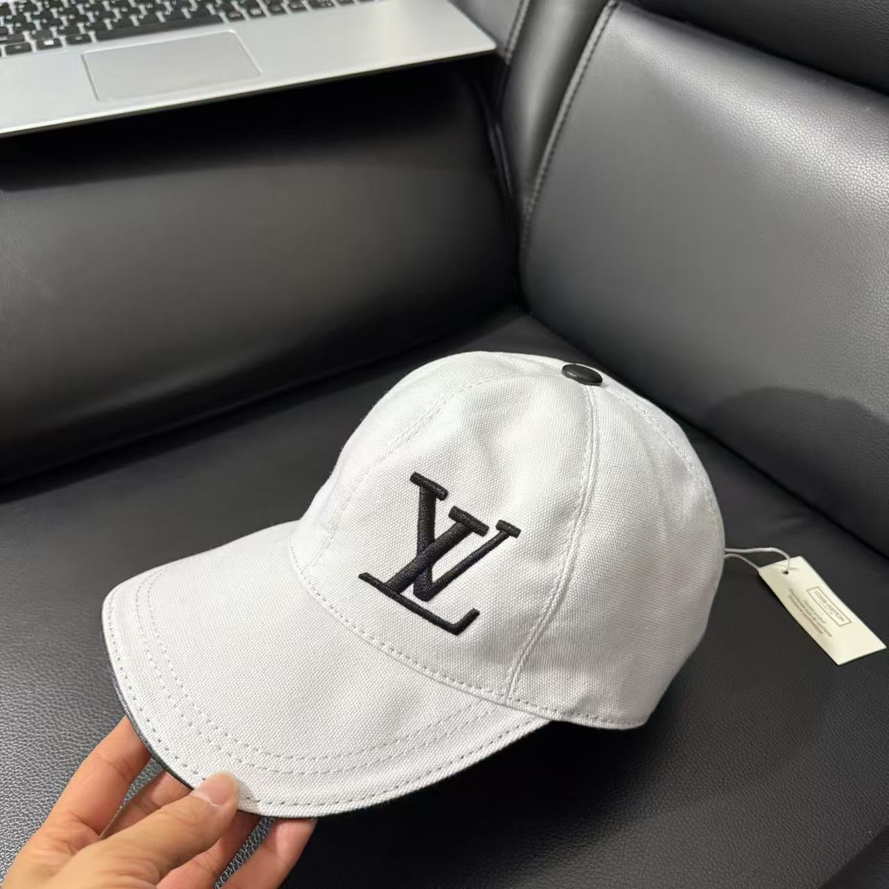LV new original baseball cap