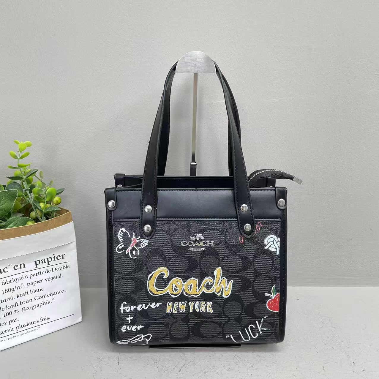 Coach Tote Jungle Bag Single Room Crossbody Bag