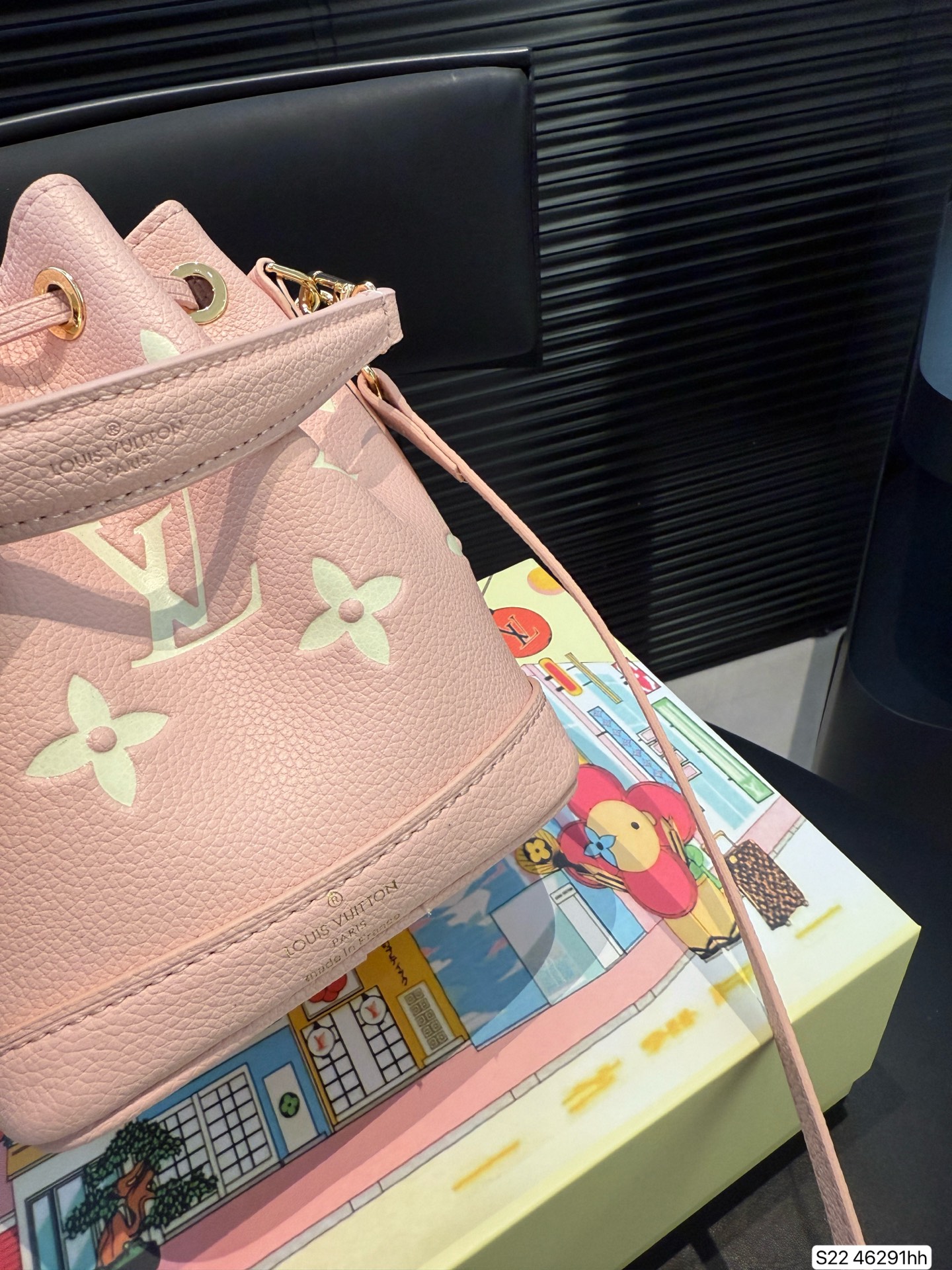 LV elegant casual bucket bag