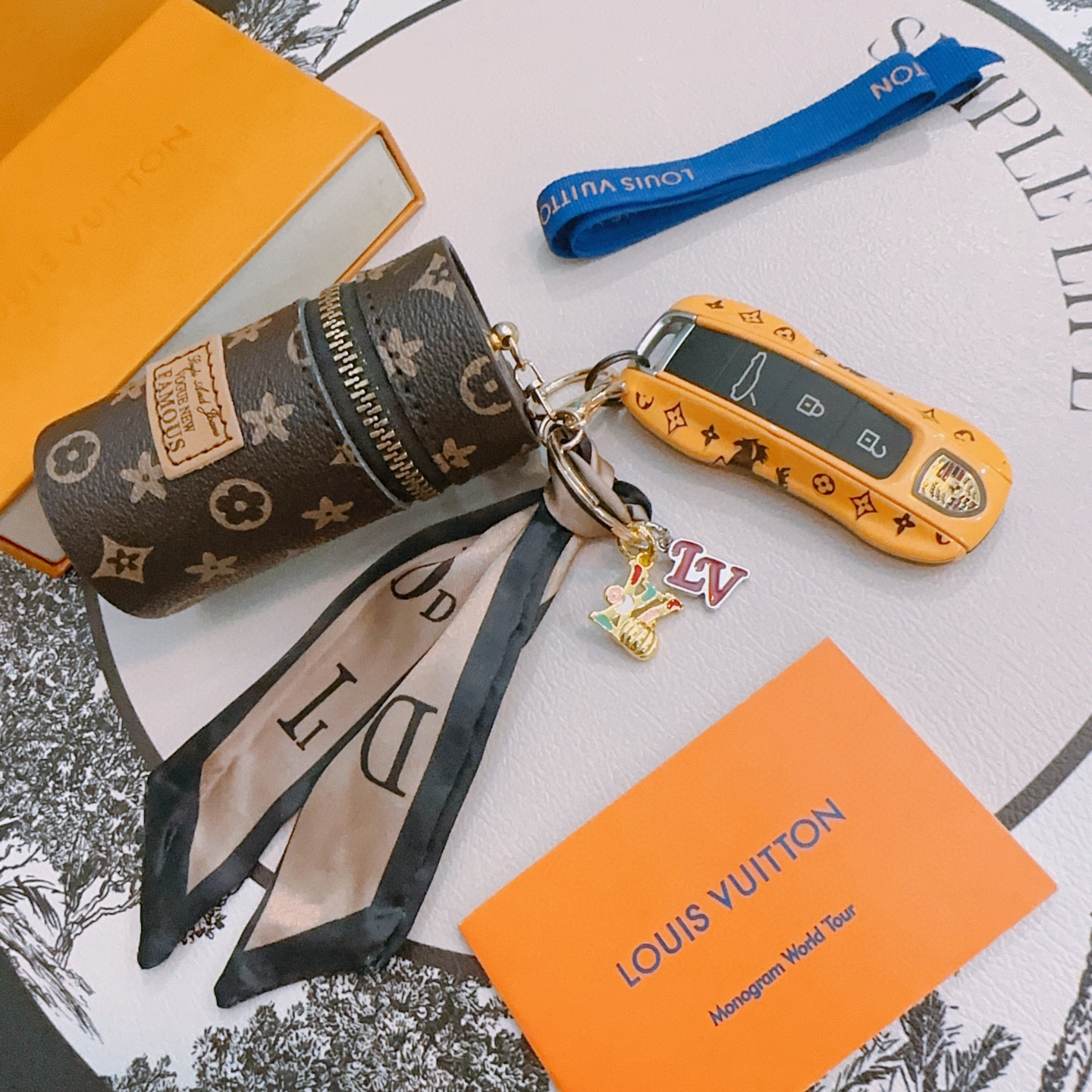 LV keychain bag buckle