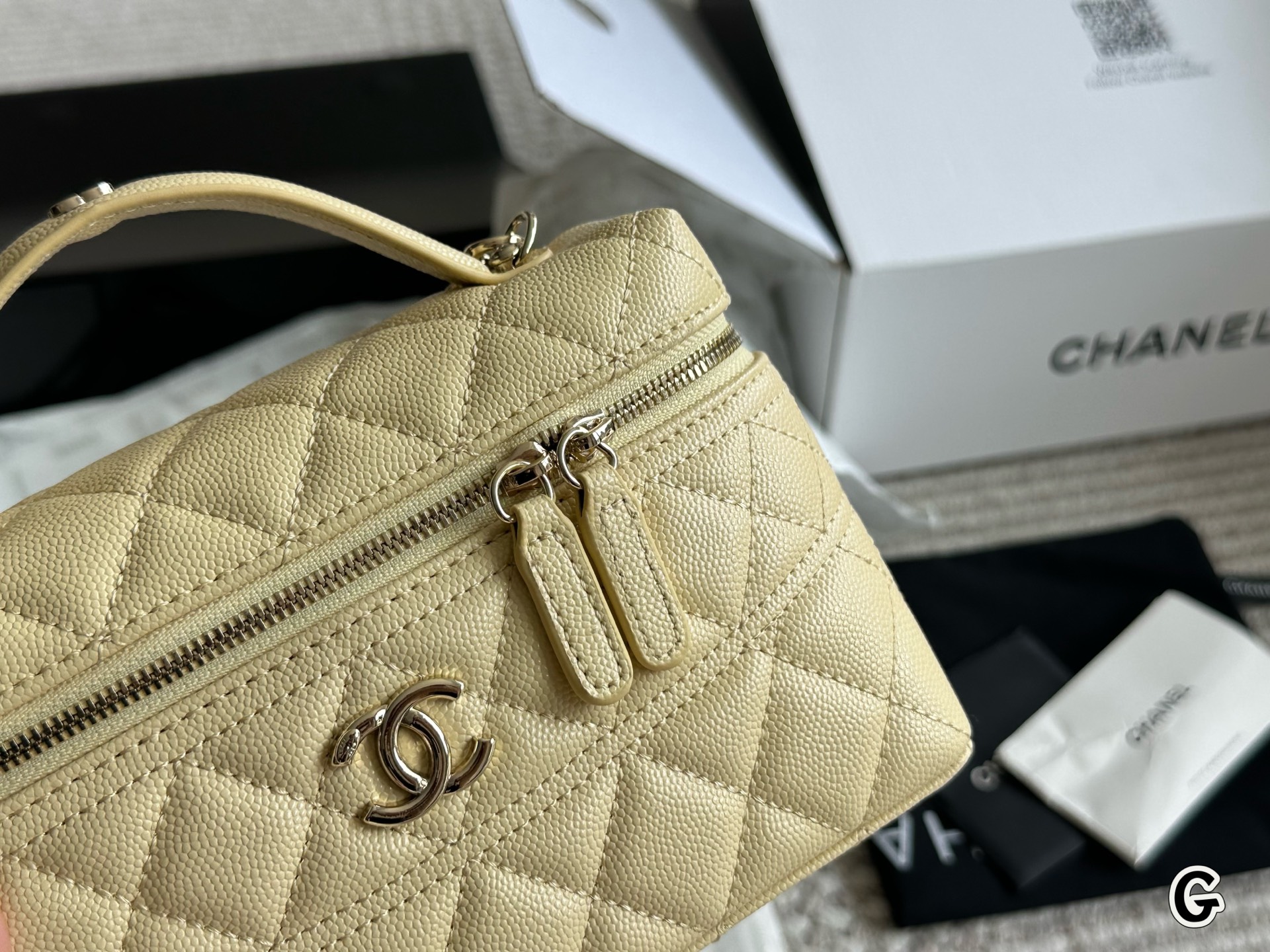 Chanel 25c's best-selling lp box bag