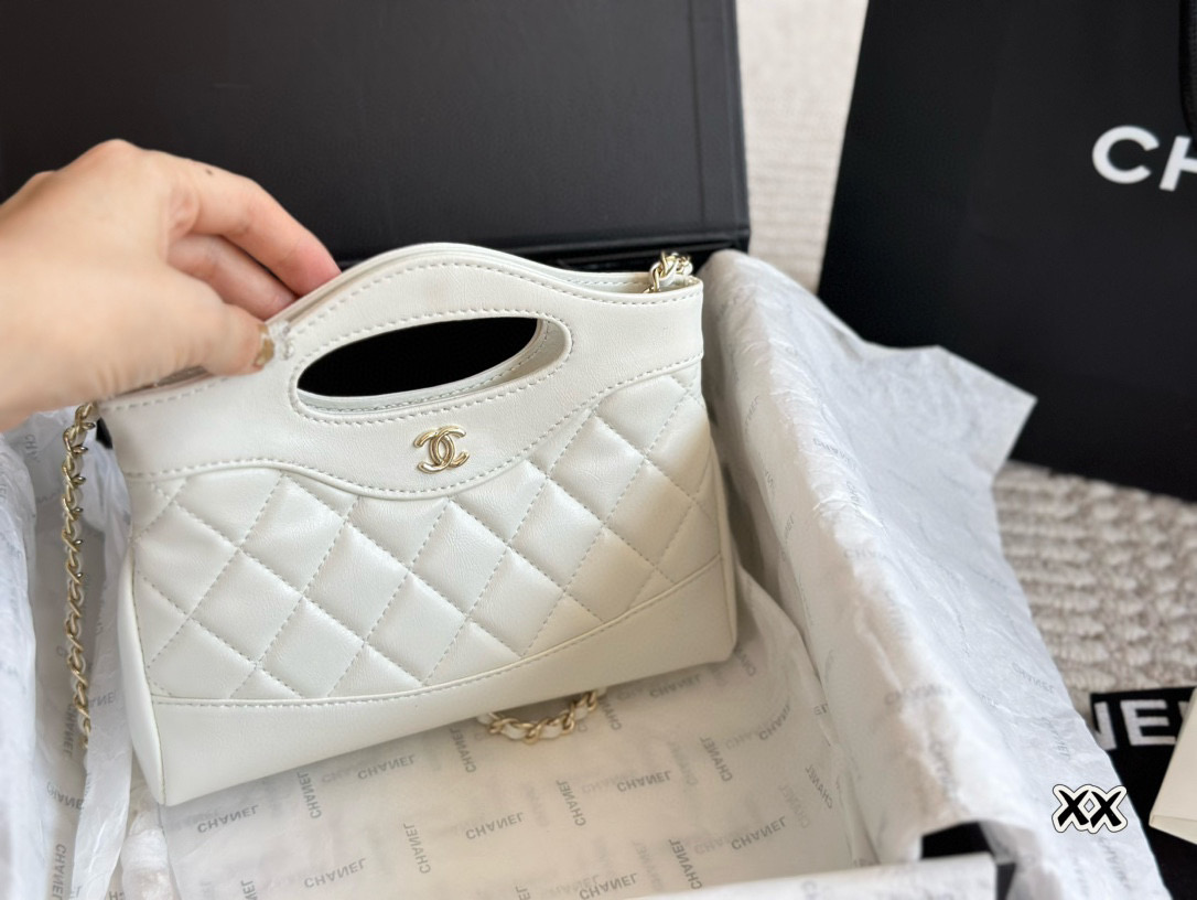 Chanel Mini 31 bag