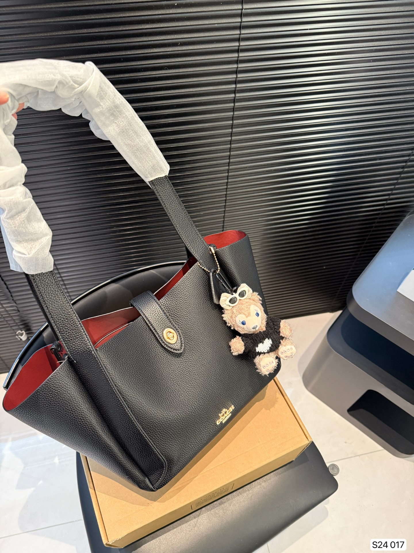 Coach vegetable basket hand-held crossbody bag retro high-end