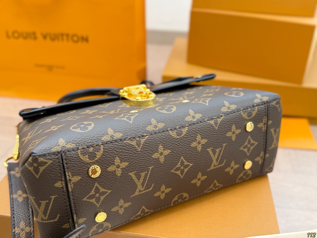 LV Onehandle messenger bag