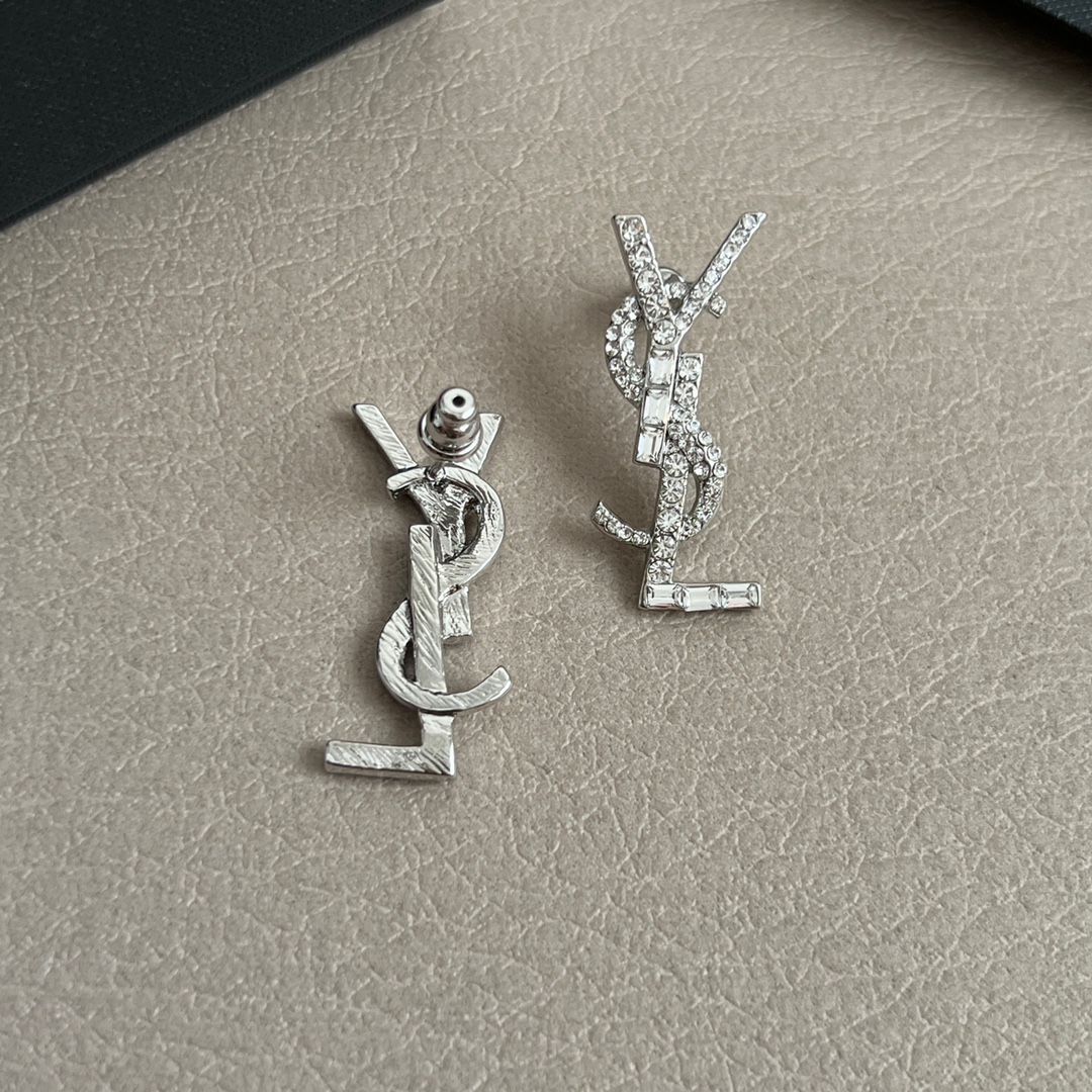 Earrings earrings letter style 2025 hot style high-end light luxury design for women