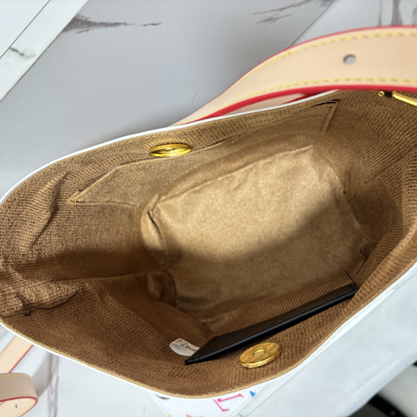 LV presbyopic bucket bag