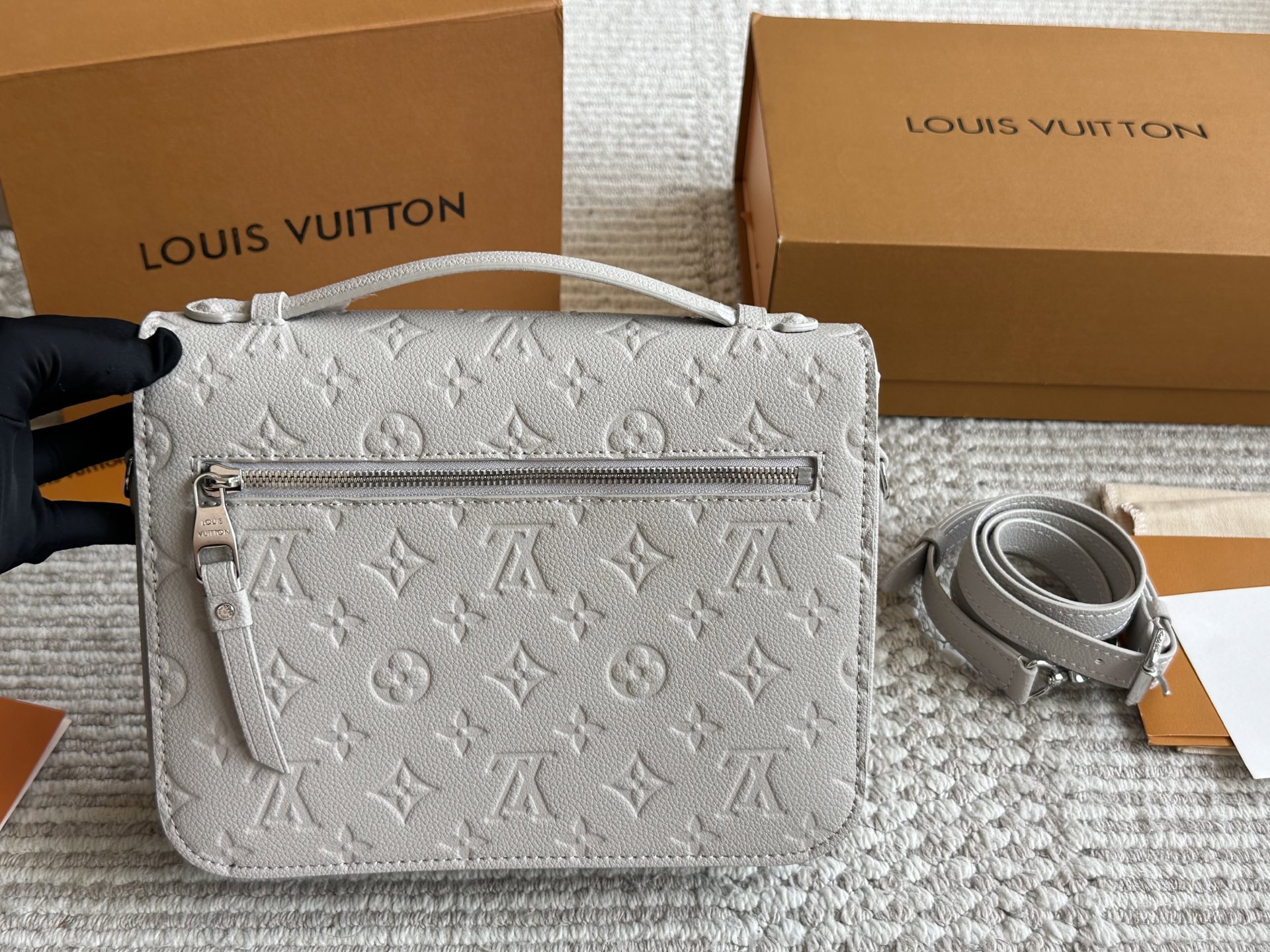 LV high quality monogram messenger bag