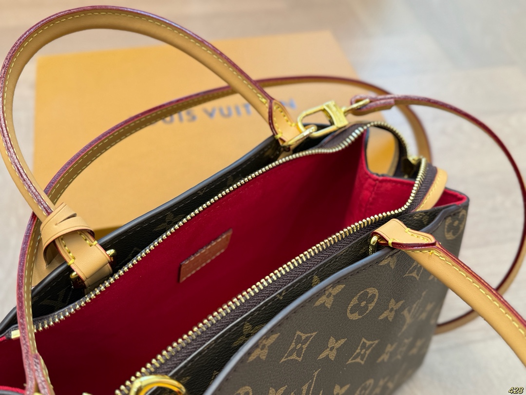 LV new shoulder bag handbag fashion classic