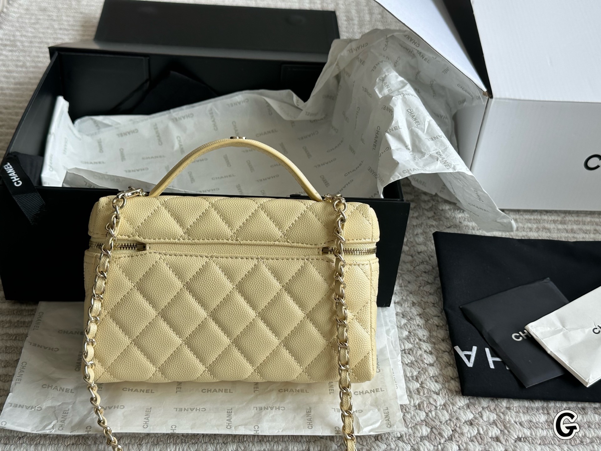 Chanel 25c's best-selling lp box bag