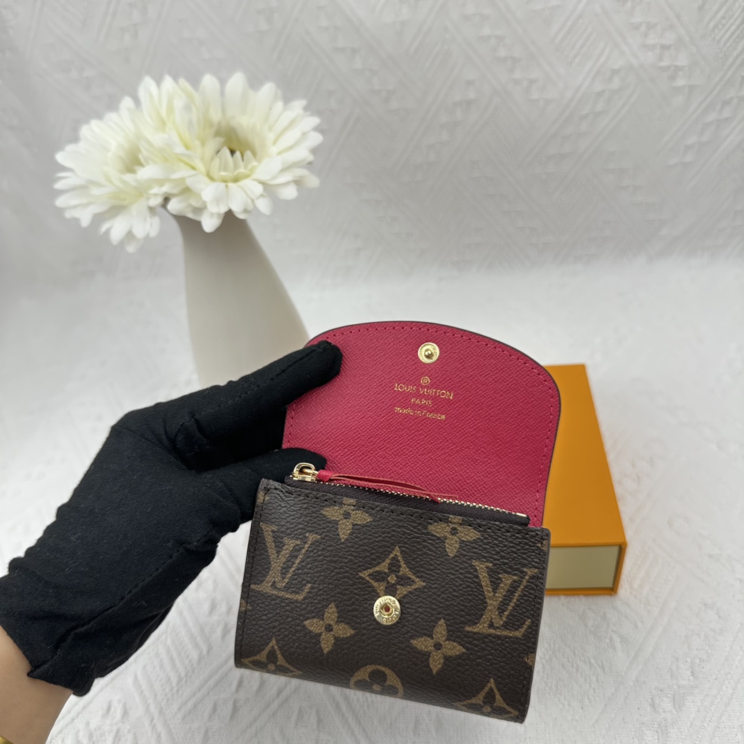 LV compact and practical coin purse