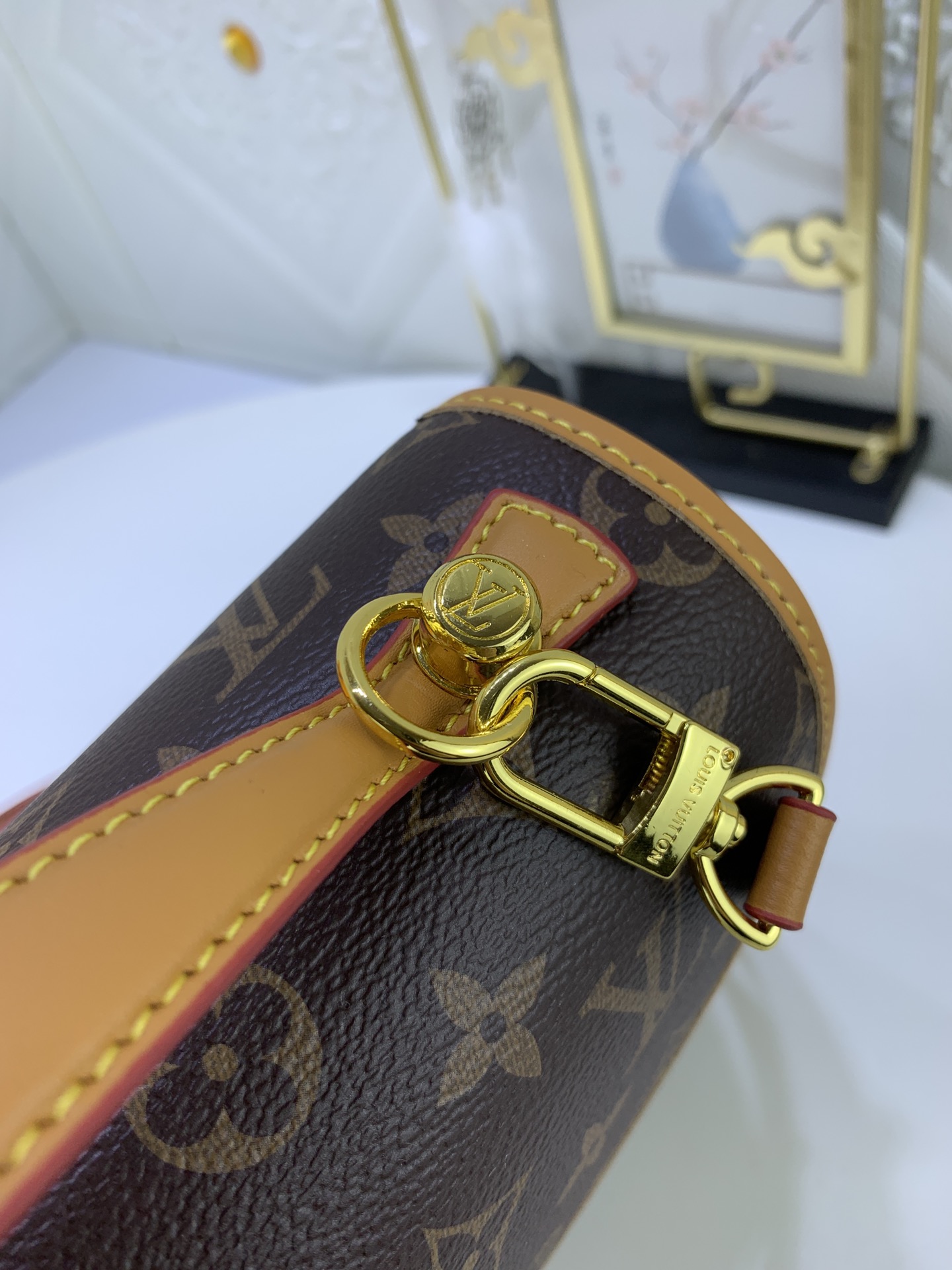 LV Ivy Nicolas Ghesquière Monogram shoulder bag