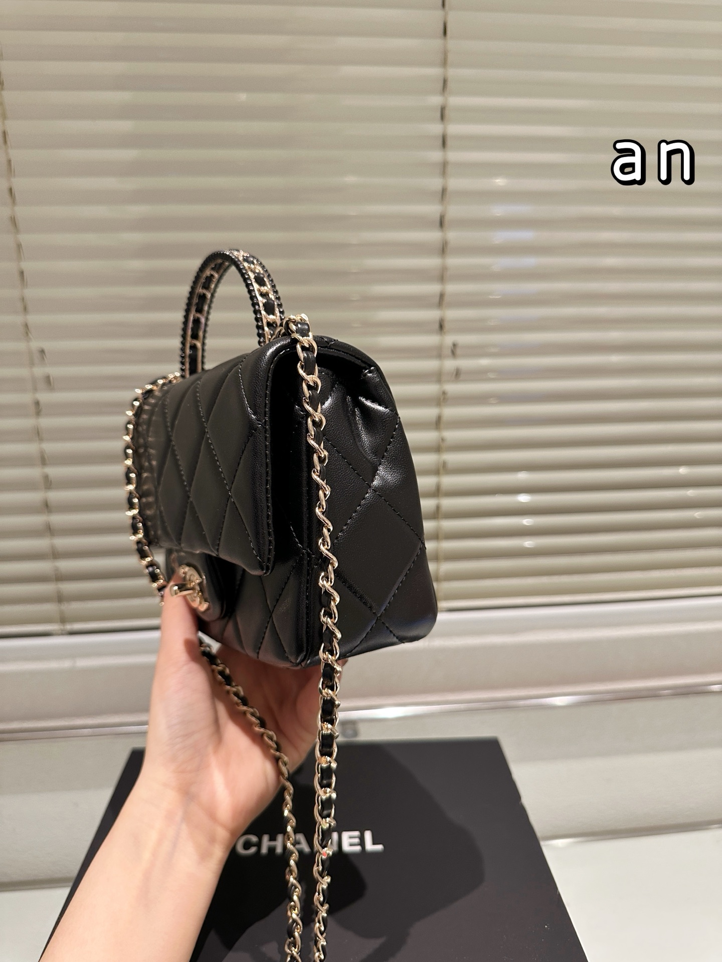 Chanel cf handbag