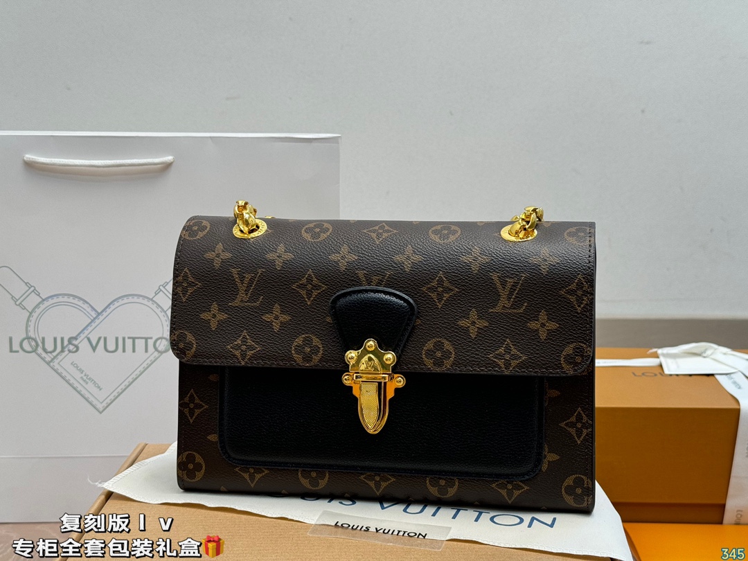 LV victoire chain bag