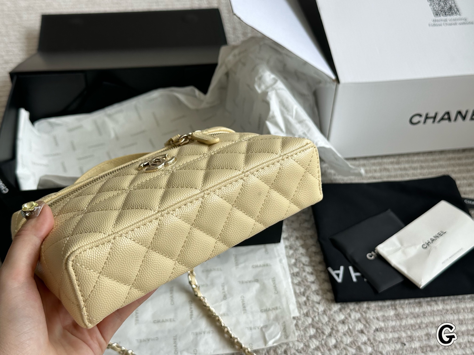 Chanel 25c's best-selling lp box bag