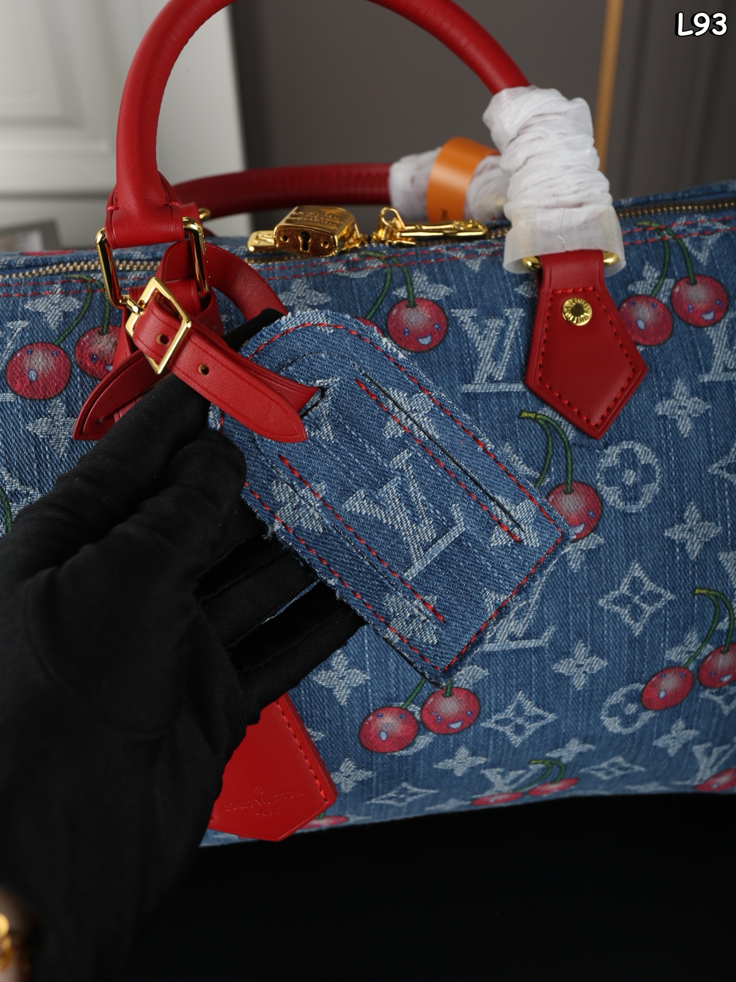 LV xTakashi Murakami cherry Pillowcase