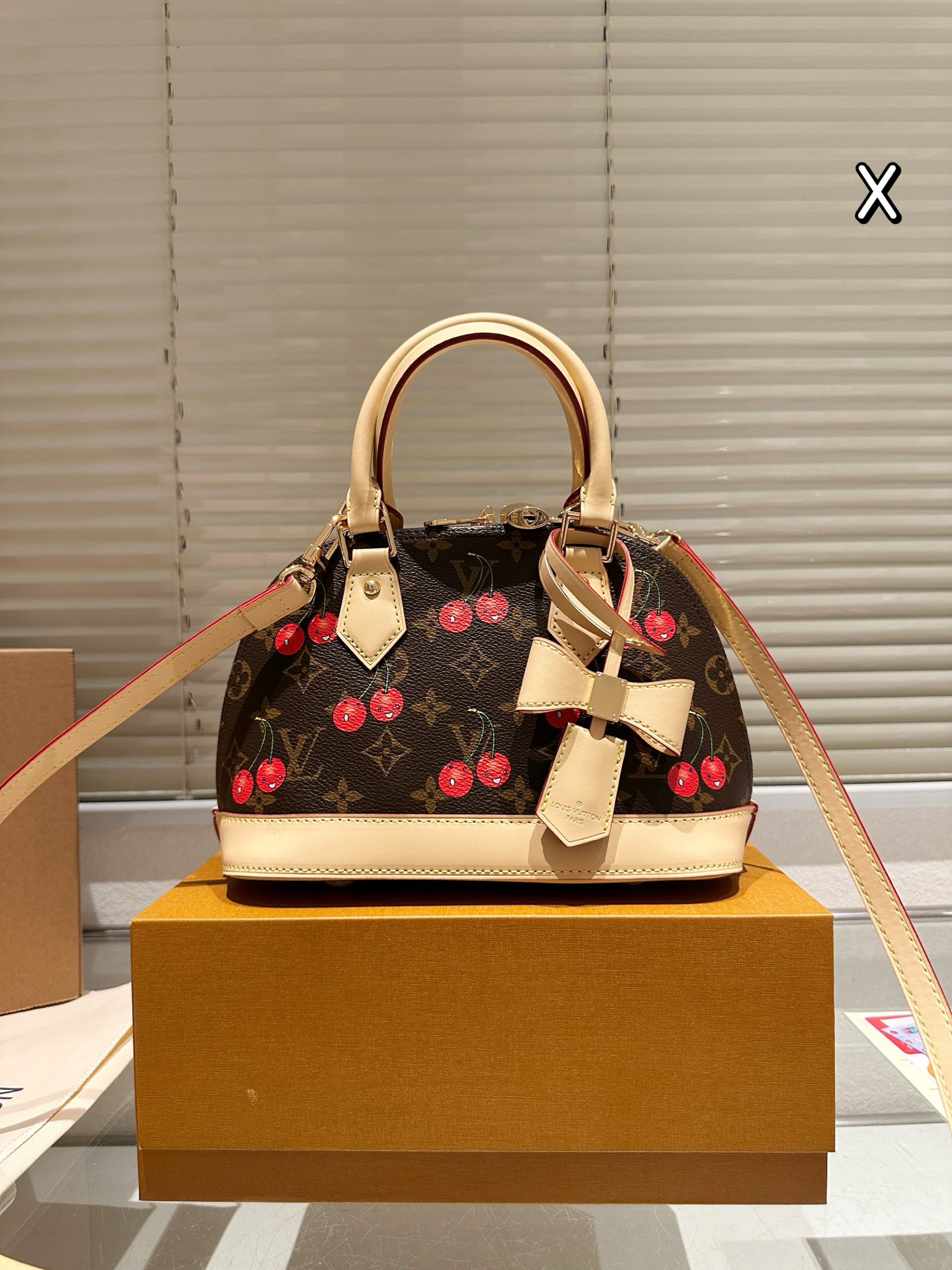 Lv alma bb Cherry printed shell bag