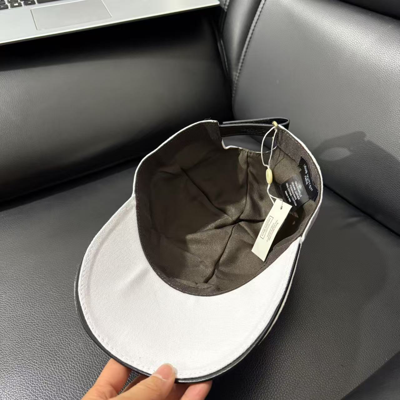 LV new original baseball cap