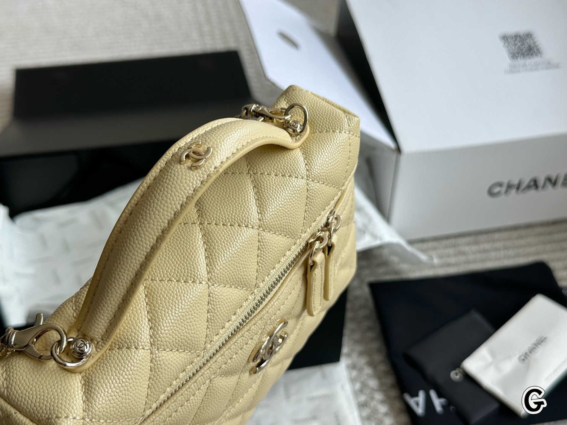 Chanel 25c's best-selling lp box bag