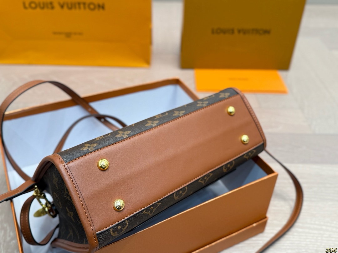 LV monogram tote bag