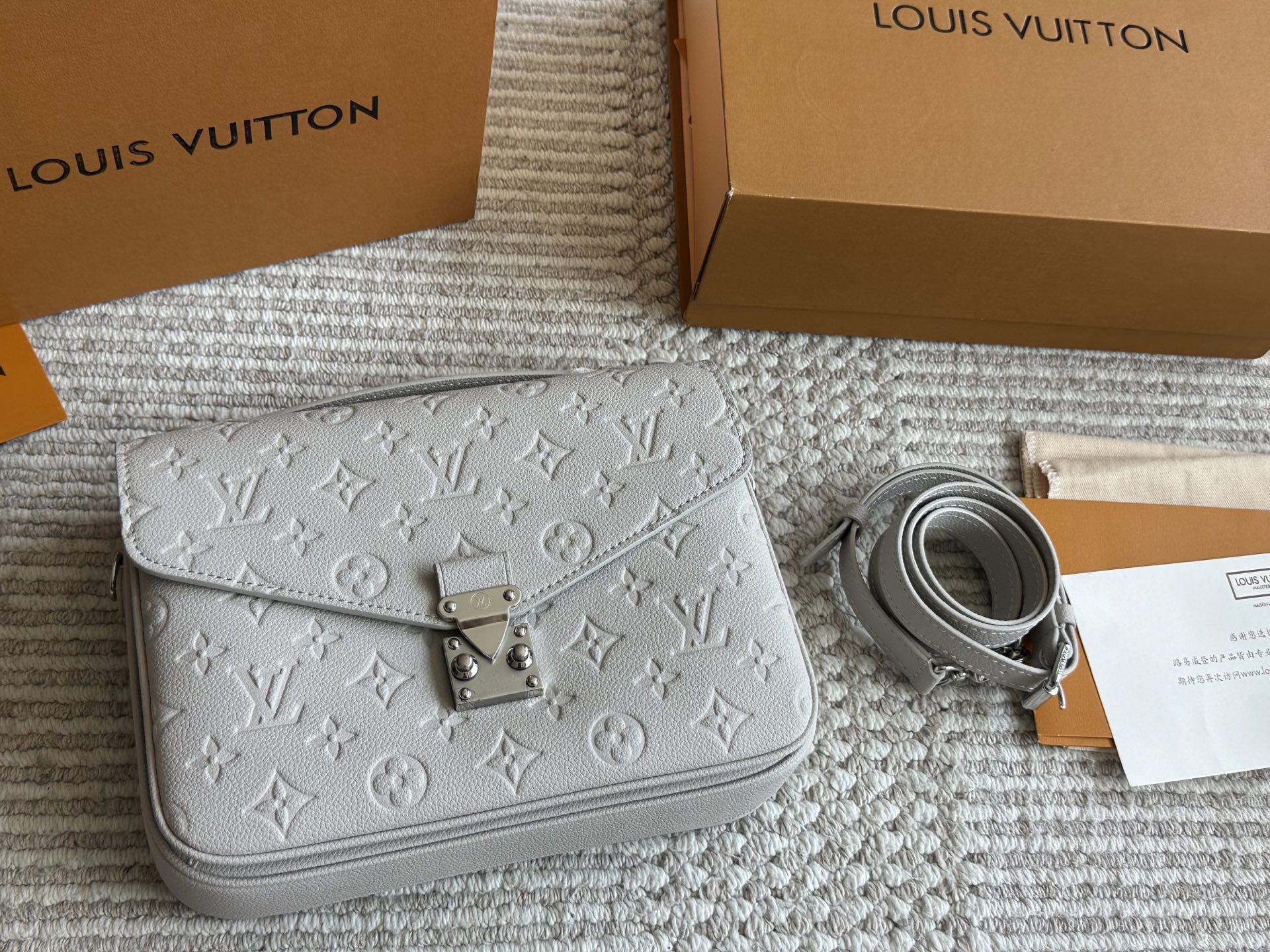 LV high quality monogram messenger bag