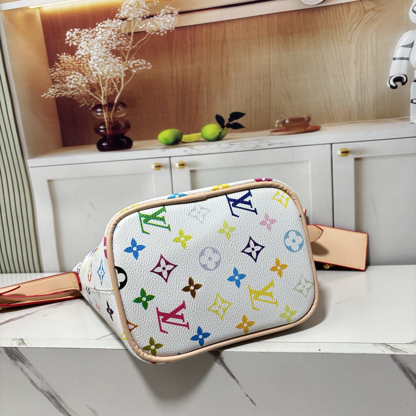 LV presbyopic bucket bag