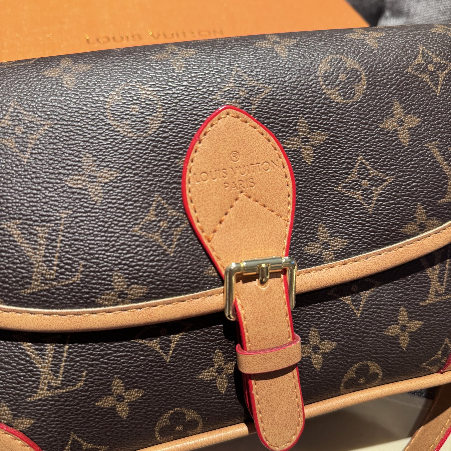 Louis Vuitton classic baguette shoulder crossbody bag