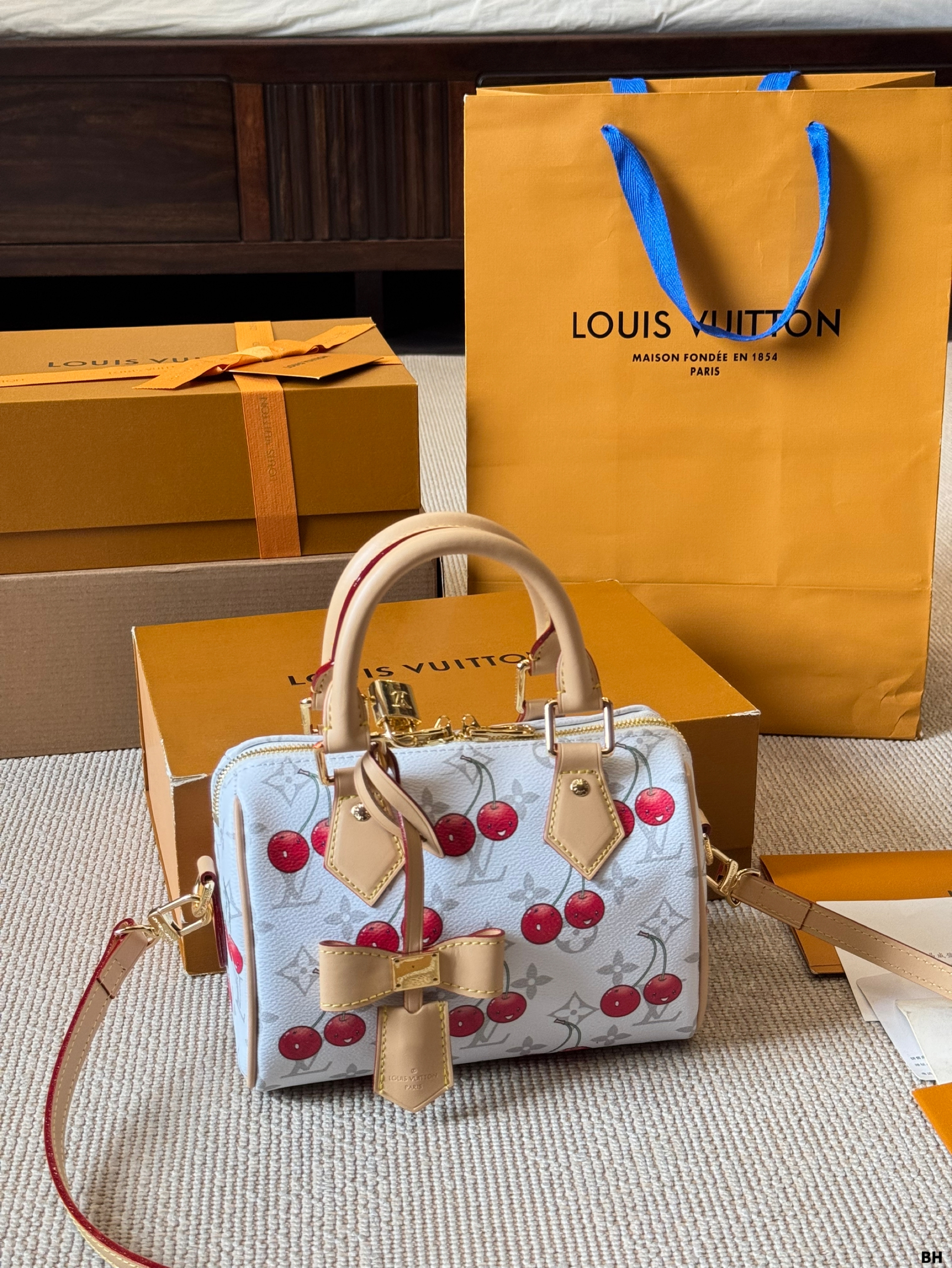 Lv Speedy 20 Cherry Print pillow bag