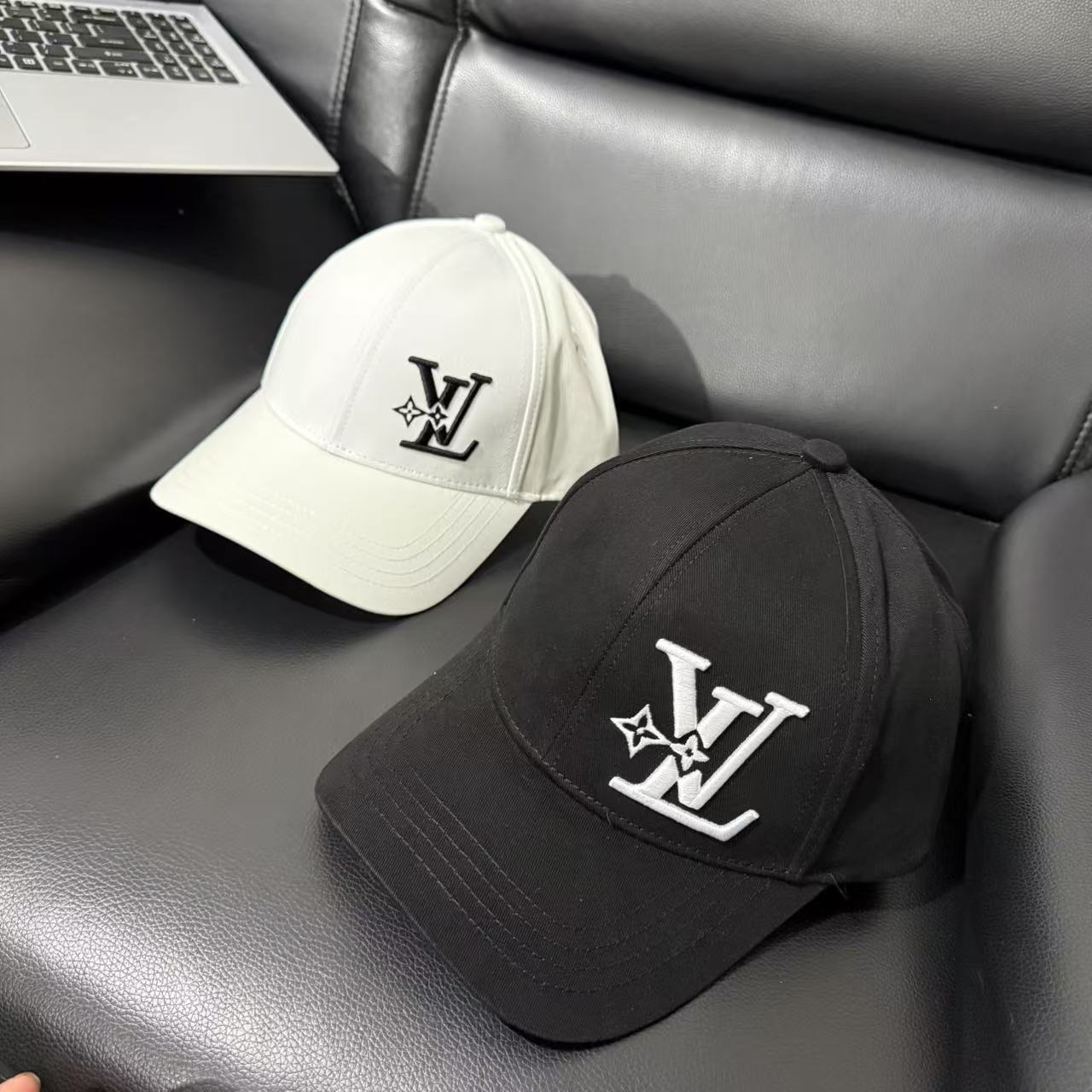 LV fashion baseball cap