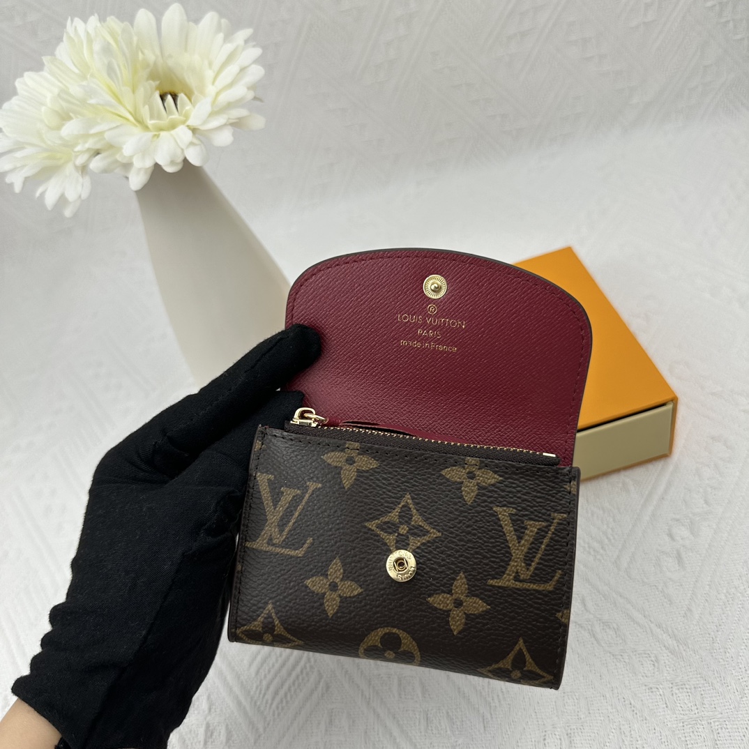 LV compact and practical coin purse
