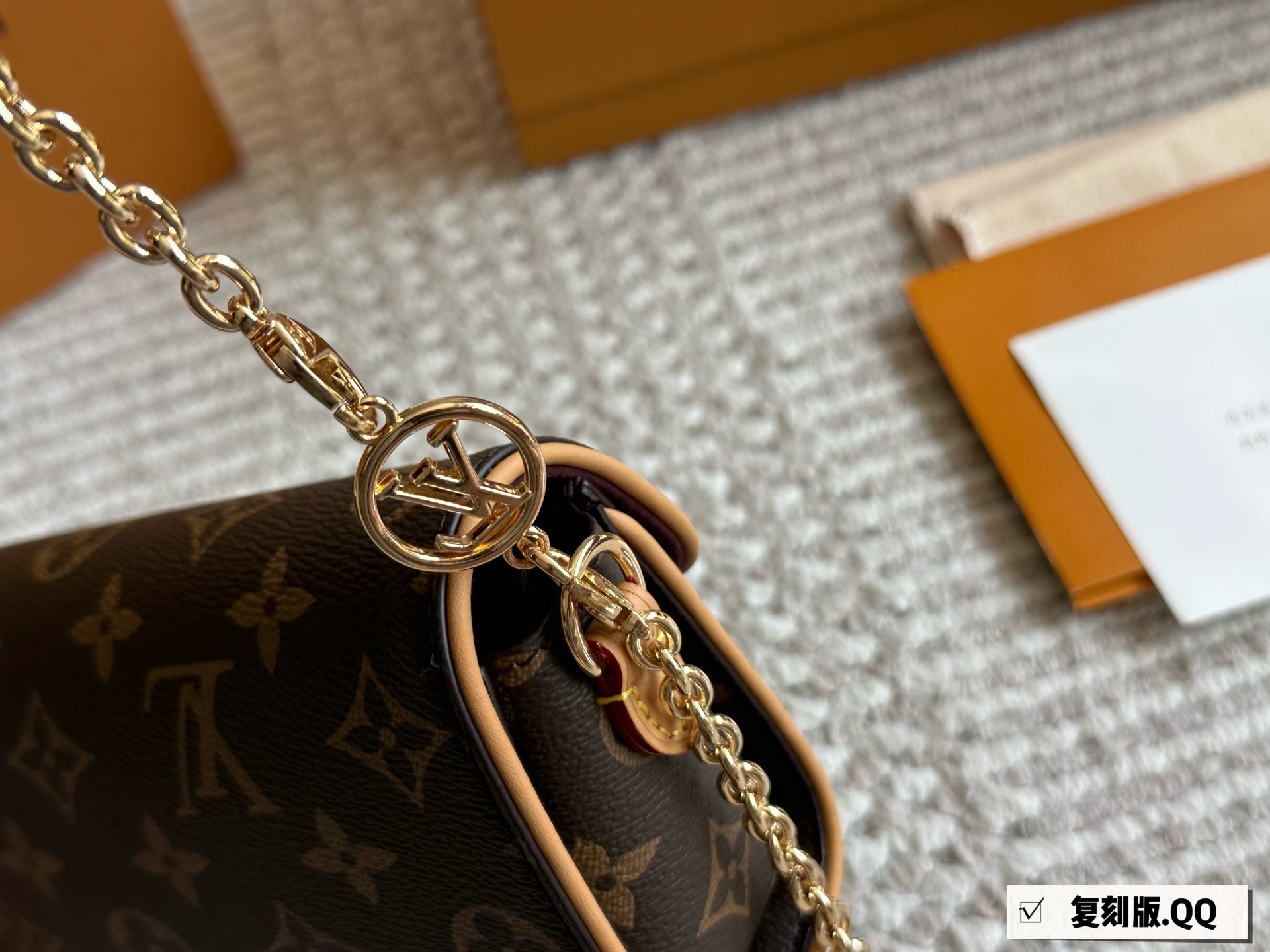 LV new Pochette Camille chain bag