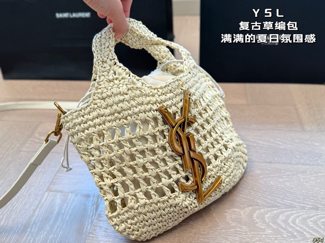 YSL straw bag retro and elegant