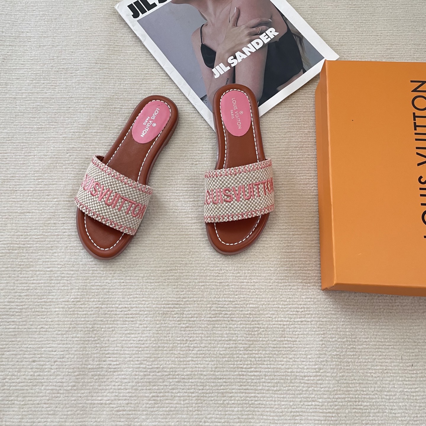 LV embroidered flat slippers